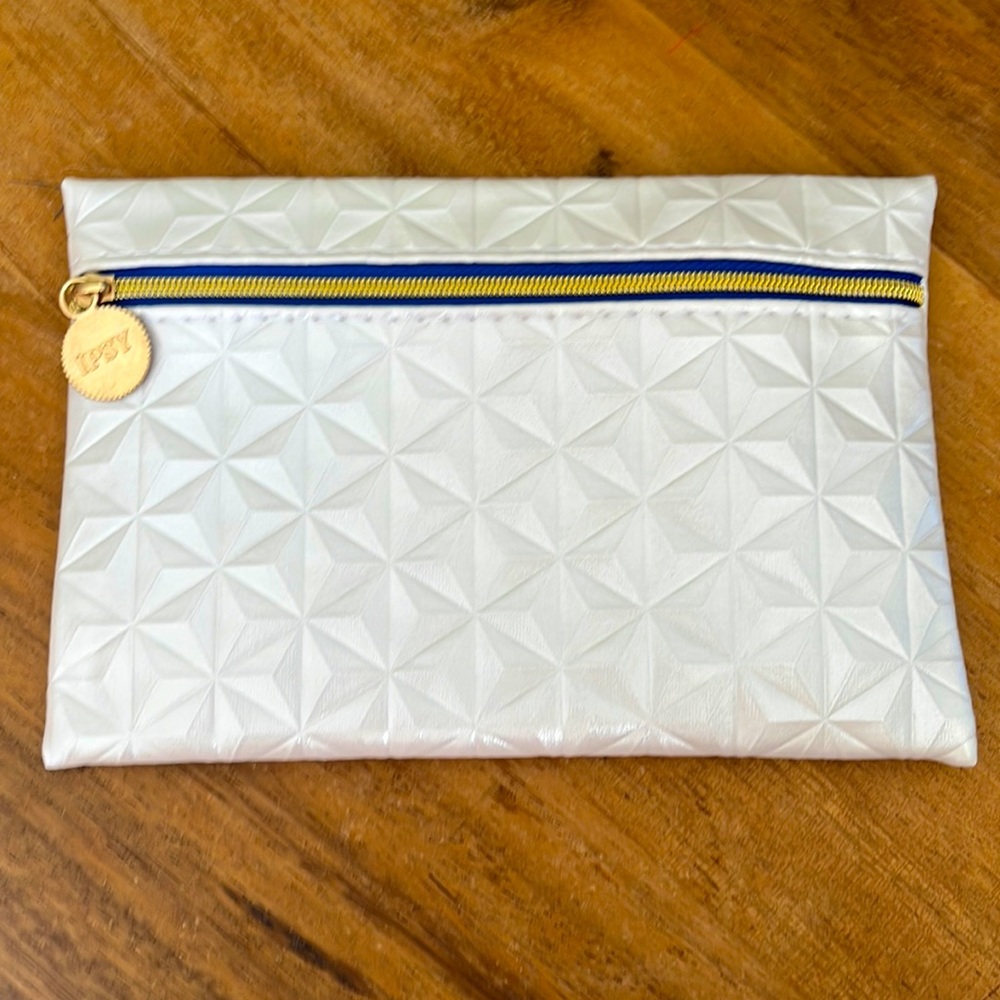 Textured Makeup/Cosmetic Bag